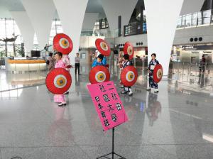 饻R-Kt